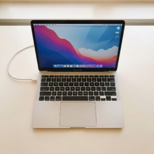 MacBook Air M2 (13-inch, 512GB)